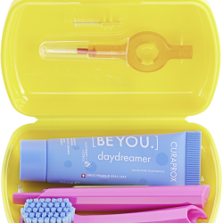 Curaproх be you Yellow, дорожній набір, смак Ожина+Лакриця, щітка+паста+міжзубні йоржики